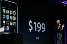 Apple ha vendido unos 6 millones de aparatos iPhone, dijo Jobs, y analistas dicen que este negocio...