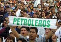 El sindicato petrolero está solicitando a Petróleos Mexicanos (Pemex) un incremento...