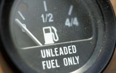 En el caso de la gasolina Premium, su costo a partir del primer minuto del sábado...