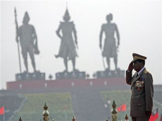 El Gobierno birmano en el exilio hizo público hoy un plan de reconciliación nacional...