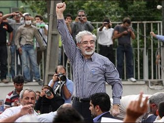 Musaví y los otros dos candidatos derrotados el pasado 12 de junio no han aceptado los...