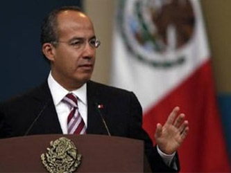 Felipe Calderón deberá concretar su anuncio con el envío de una iniciativa de...
