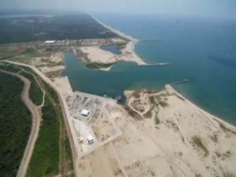 El puerto Dos Bocas es un importante punto de exportaciones de Pemex y se mantiene cerrado por...