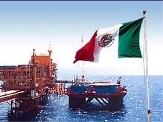México, con una fuerte dependencia del petróleo, también ha visto minados sus...