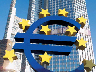 El banco europeo informó hoy de que prestó 55,779 millones de euros al 1 por ciento...