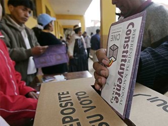 Según las leyes bolivianas, votar es prácticamente obligatorio y la abstención...