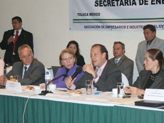 La titular de la Secretaría de Energía encabeza la delegación mexicana que...