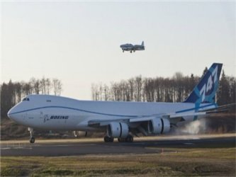 Boeing afirma que el nuevo avión, el más grande fabricado hasta ahora por esa...