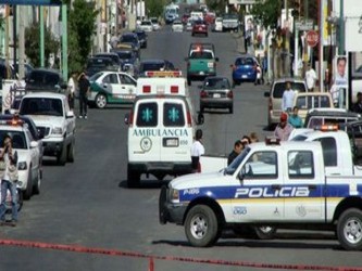 Desde el lunes han sido asesinadas más de 55 personas en Ciudad Juárez, que vive una...