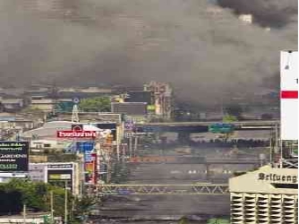 El Ejército ha dado por concluido el desalojo del centro de Bangkok, en el que miles de...