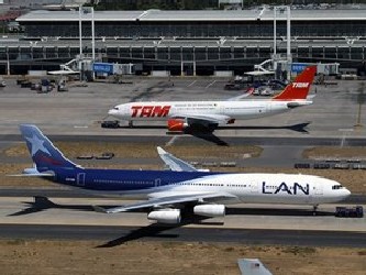 La aerolínea chilena LAN y la brasileña TAM anunciaron el mes pasado un acuerdo para...