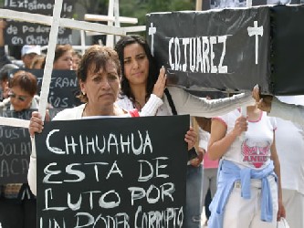 En lo que va del año, en Ciudad Juárez han sido asesinadas cerca de 2,200 personas,...