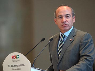 Felipe Calderón ha convertido en una prioridad política el combate frontal contra el...