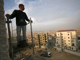 El presidente palestino, Mahmud Abás, reiteró ayer su amenaza de abandonar las...