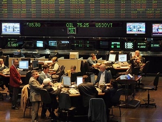 Durante los primeros minutos de operaciones bursátiles de este martes en Wall Street, el...