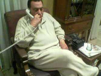 Mubarak, de 82 años, en el poder desde 1981, prometió no volver a presentarse en las...
