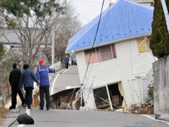El primer ministro de Japón, Naoto Kan, afirmó el sábado que el sismo y el...