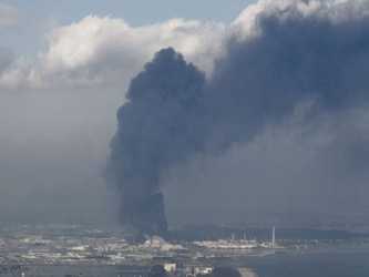 Las explosiones de este lunes en el reactor 3 de Fukushima 1 mataron hirieron a once personas,...
