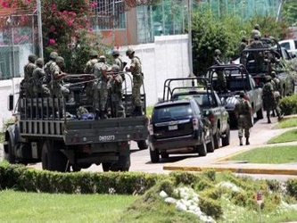 Los mexicanos piden a los estadunidenses ayuda para enfocar las baterías del combate al...