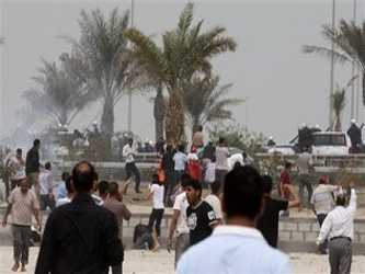 Las protestas, en la ciudad de Diraz, a las puertas de la capital bahreiní, se producen un...