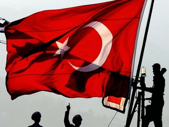 Durante la Primera Guerra Mundial cae el imperio otomano. Mustafá Kemal Ataturk proclama el...