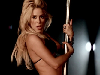 En esta gira, Shakira, que ha vendido más de 600 millones de álbumes en el mundo, ha...