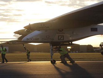 El sábado, el Solar Impulse fracasó en su tentativa de cubrir el trayecto Bruselas-Le...