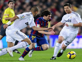 Madrid y Barça, los dos clubes más ricos del mundo en ingresos, se enfrentaron cinco veces...