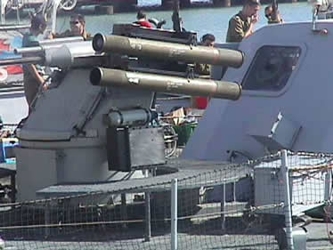 Según la OSDH, barcos de guerra equipados con ametralladoras pesadas y tanques participan en...