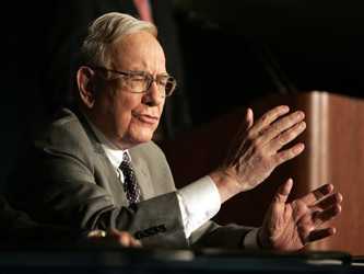 Cuando Warren Buffett habla, la gente lo escucha. Cuando pide impuestos más altos para los...