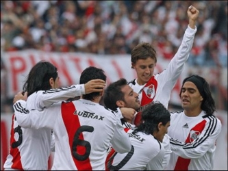 River Plate, uno de los clubes más populares de Argentina, descendió este año...