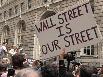 Durante las últimas horas varios plantones de Ocupa Wall Street fueron reprimidos y, por...