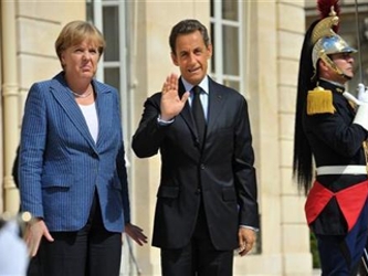 5 Diciembre: FRANCIA/ALEMANIA - En París, Nicolas Sarkozy y Angela Merkel anuncian un...