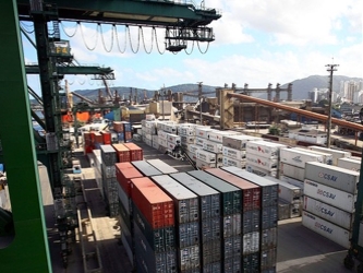 El récord en el que las exportaciones superaron a las importaciones fue por 7 mil 87.5...