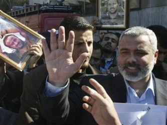 Haniyeh llegó al Parlamento en momentos en que el primer ministro turco, Recep Tayip...