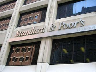 S&P dejó las calificaciones de Banco de Sabadell SA y Banco Popular Español SA en...