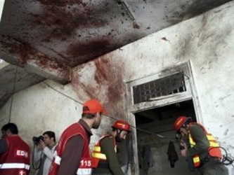 El ataque ocurrió en Peshawar, fue el más reciente dentro de una oleada de violencia...