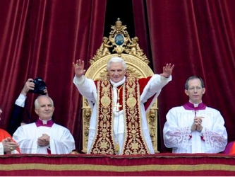 Una vez terminado dicho acto, Benedicto XVI hará un recorrido en el...