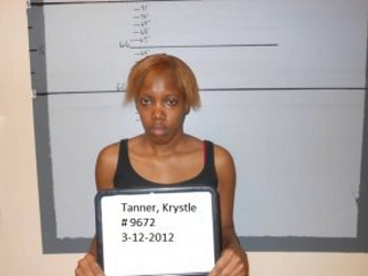 Krystle Rochelle Tanner, de 26 años, permanece en prisión sin derecho a fianza en San...