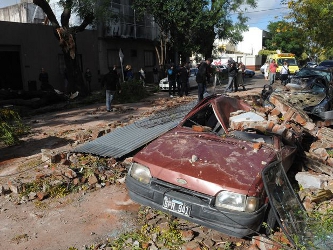 Los alcaldes de localidades devastadas piden paciencia a los vecinos para solucionar los...