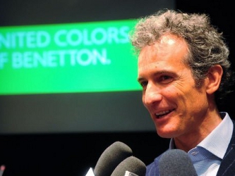 El nuevo presidente del grupo textil italiano Benetton, Alessandro Benetton, ante los...