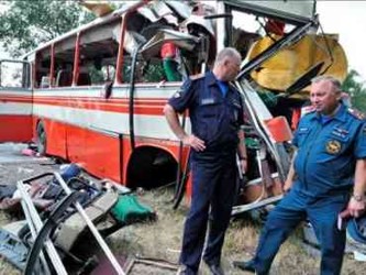 Alexander Goncharov indicó que 15 niños y un conductor de autobús están...