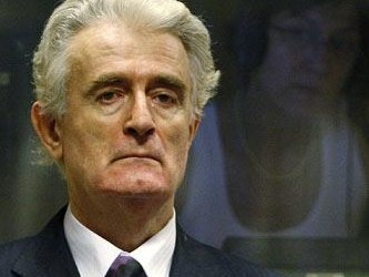 El fiscal Dermot Groome dijo que Mladic y otros serbobosnios habían dividido el territorio...