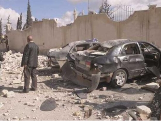 En la provincia de Deraa, dos rebeldes murieron el viernes por la noche en combates contra las...