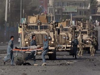 Una bomba colocada en un camino en el sur de Afganistán causó la muerte a seis...