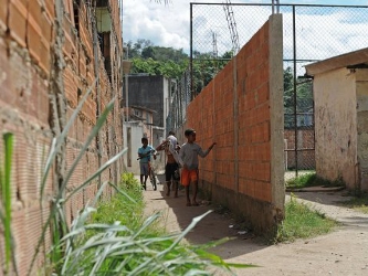 Cientos de familias ya han sido desalojadas del Morro da Providencia, la primera favela de Rio...