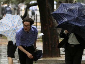 En Corea del Sur, Bolaven causó fuertes vientos y lluvias torrenciales, además de...