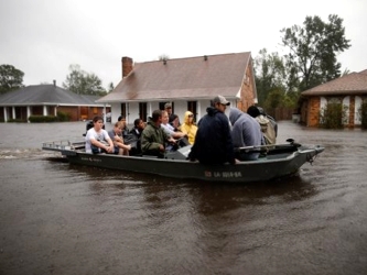 Autoridades en el sureste de Louisiana advirtieron a los residentes en las afueras de Nueva...