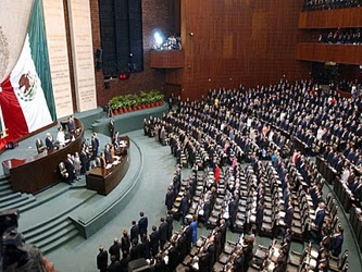En México, el Poder Legislativo recuperó la autonomía relativa que...