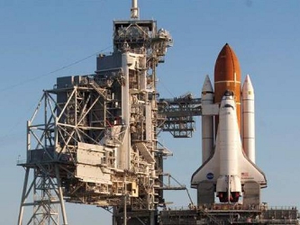 La agencia está desarrollando una nave espacial y cohete que pueda llevar a astronautas a la...
